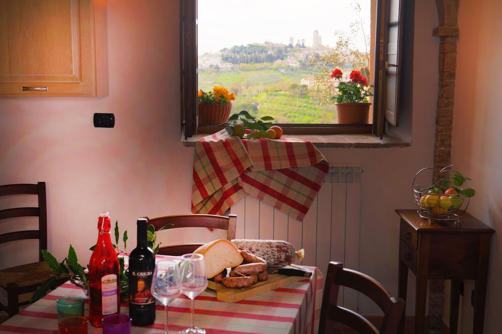 Antico Borgo De' Frati Apartamento San Gimignano Quarto foto